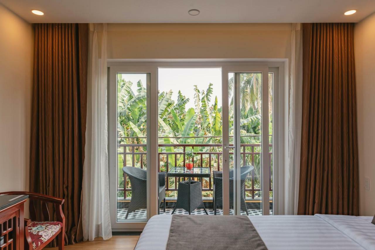 Nu Ni * Hội An
